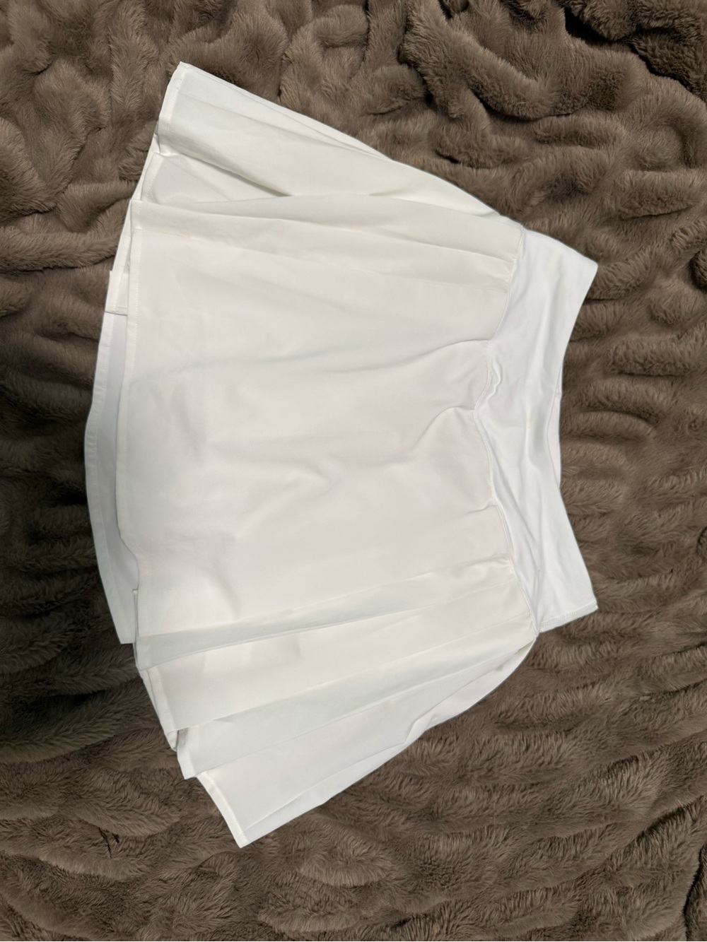 White lululemon Pleated golf Skirt size 2